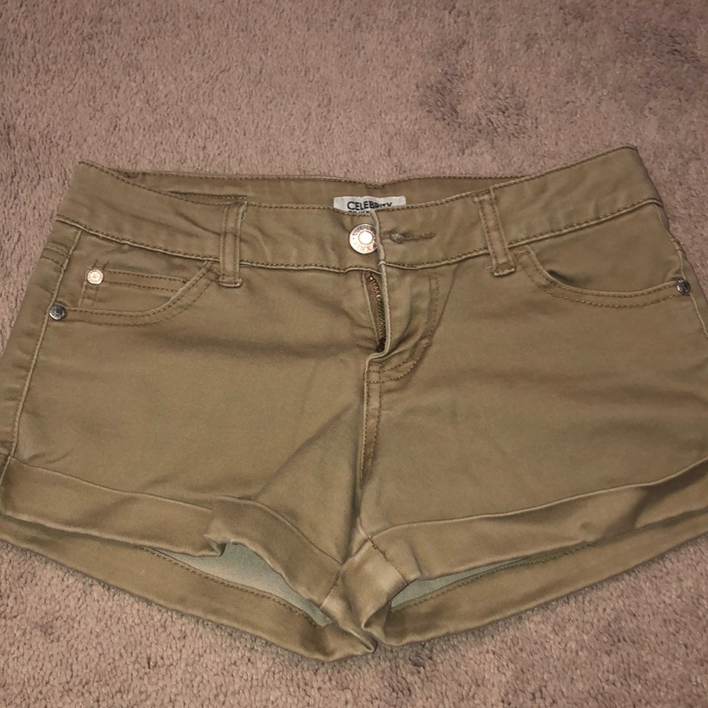 Celebrity Pink Jeans in khaki